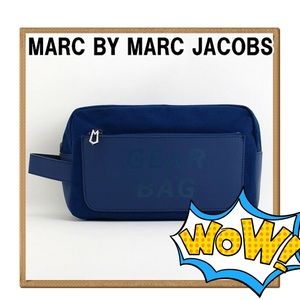 Brand new MARC BY MARC JACOBS traveling po…